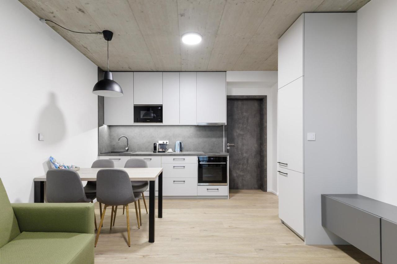 Aparthotel Na Klenici 马达伯乐斯拉夫 外观 照片