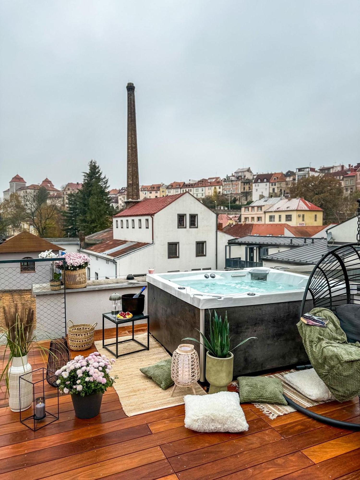 Aparthotel Na Klenici 马达伯乐斯拉夫 外观 照片